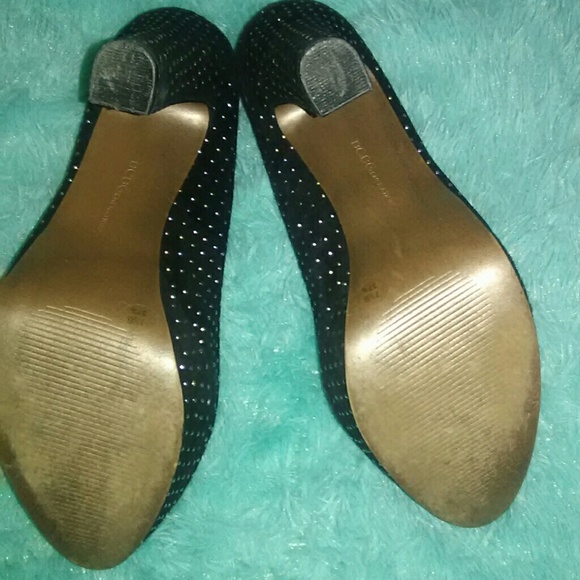 B C B Generation 5 inch Studded Velour Heels - Picture 5 of 8